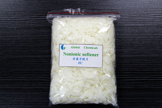 Nonionischen Weichmacher Flakes für das Farben Haus niedrige Gelbfärbung zu Stoff